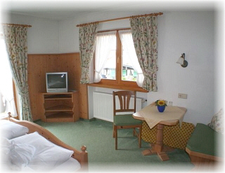 Zimmer Nummer 1 Haus Kathrin Reit im Winkl